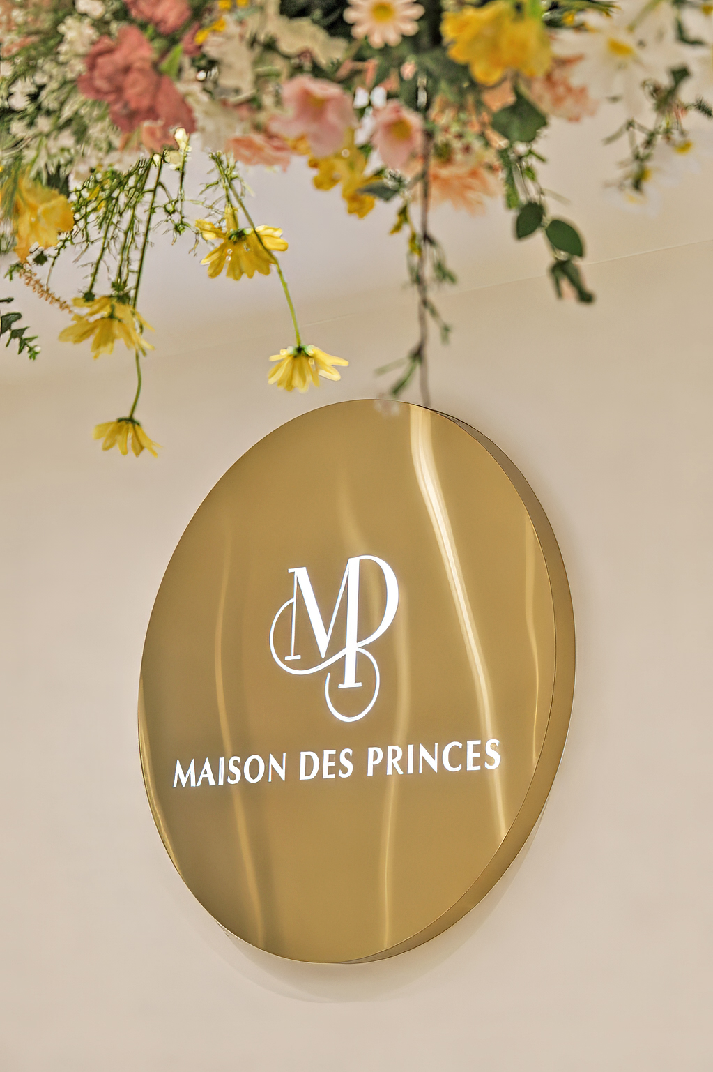 Maison des Princes café logo in Midtown Manhattan New York City